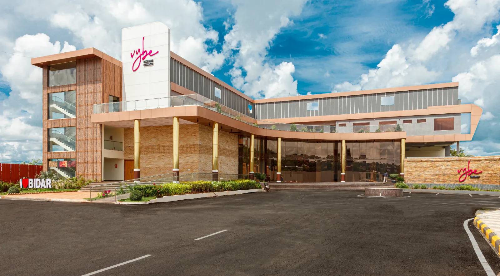 Vybe-Hotels-Featured-IMG